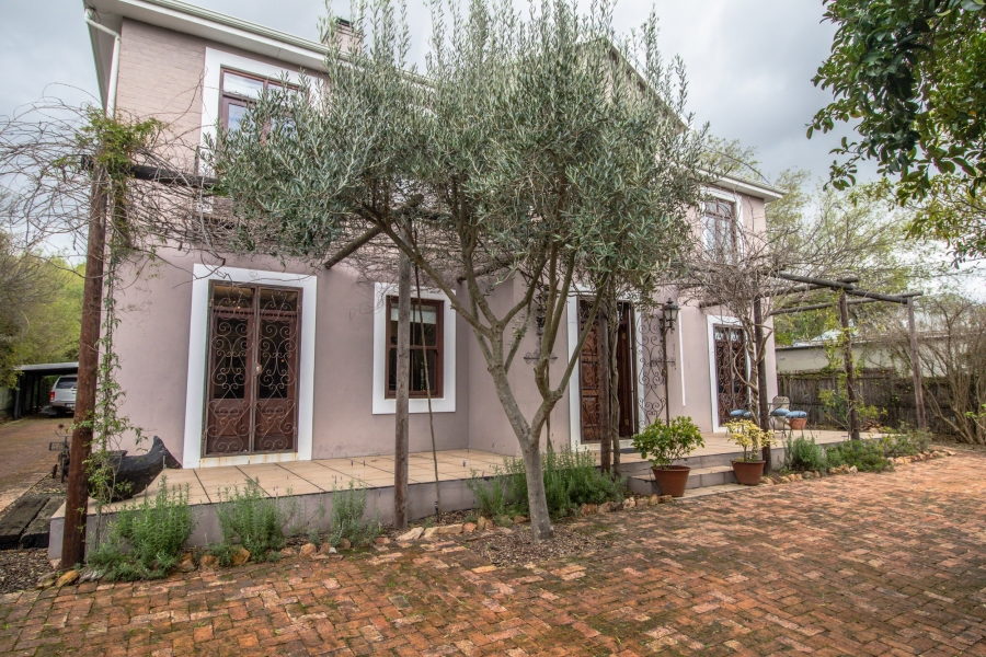 4 Bedroom Property for Sale in Riebeek Kasteel Western Cape